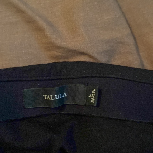 Black skirt - Picture 2 of 2